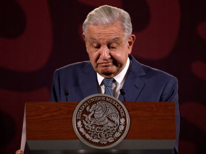 الرئيس المكسيكي في ورطة بسبب رقم هاتف صحافية في "نيويورك تايمز"