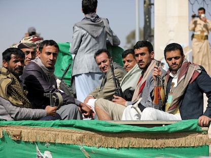 عناصر من جماعة الحوثي في صنعاء - REUTERS