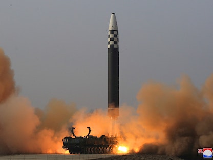 إطلاق صاروخ باليستي عابر للقارات في كوريا الشمالية - 24 مارس 2022 - REUTERS