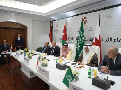 وفد اللجنة الوزارية المكلّفة من القمة العربية الإسلامية الاستثنائية المشتركة بشأن غزة خلال اجتماع في العاصمة الأردنية عمّان. 1 يونيو 2025 - @ForeignMinistry