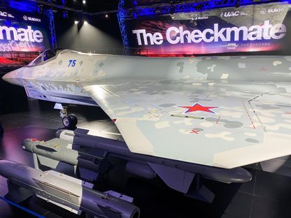 الطائرة الشبحية الروسية من الجيل الخامس Su-75 Checkmate في معرض دبي للطيران. 14 نوفمبر 2021 - REUTERS