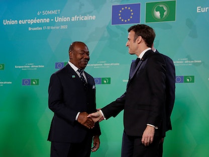 ماكرون يبحث عن نفوذ فرنسا "المتآكل" في إفريقيا