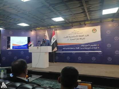وزير النفط العراقي إحسان عبد الجبار يقيم مؤتمراً صحافياً في مقر الوزارة للكشف عن الخطة الاستثمارية الكبرى لشركة غاز البصرة - واع