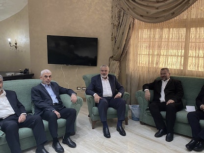 عدد من قيادات حركة "حماس" الفلسطينية خلال اجتماع في العاصمة المصرية القاهرة - 3 أكتوبر 2021 - info.hamas.ps