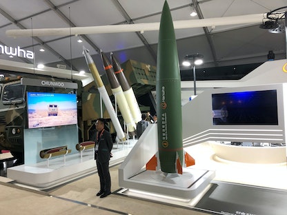 صاروخ تكتيكي طوّرته شركة "هانوا" الكورية الجنوبية في معرض سيول الدولي للفضاء والدفاع - 15 أكتوبر 2019 - REUTERS
