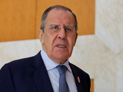 وزير الخارجية الروسي سيرجي لافروف خلال اجتماع مع وزراء خارجية مجموعة العشرين في بالي بإندونيسيا- 8 يوليو 2022 - REUTERS