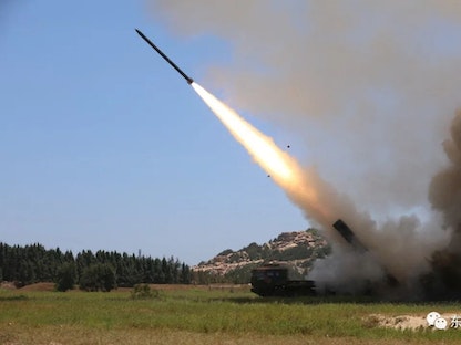 صاروخ باليستي صيني أثناء إطلاقه خلال المناورات العسكرية التي تقوم بها بكين حول تايوان- 4 أغسطس 2022 -  REUTERS