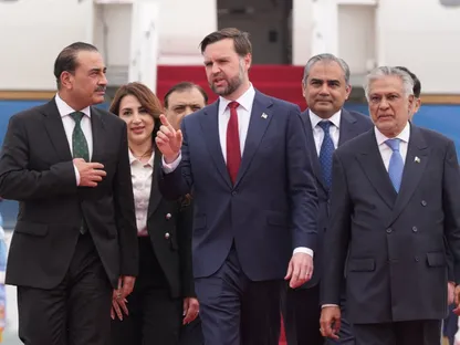 "النقد مقابل اليورانيوم".. واشنطن تعرض الإفراج عن 20 مليار دولار من أموال إيران