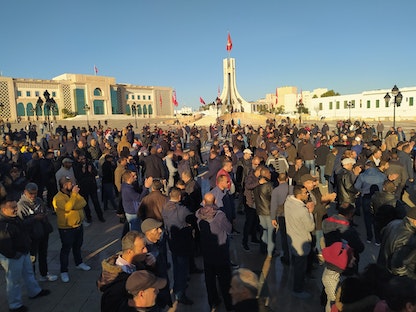 موظفو شركة نقل تونس يتجمعون في ساحة القصبة بالعاصمة تونس تزامناً مع الإضراب عن العمل. 2 يناير 2023 - Facebook/UGTT.fed.gen.du.transport