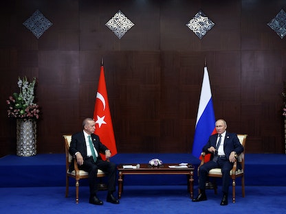 بوتين يلتقي أردوغان في سوتشي وسط مساع لإحياء اتفاق الحبوب
