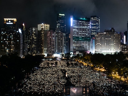 وقفة احتجاجية نظمها تحالف هونج كونج لدعم الحركات الديمقراطية الوطنية بالصين لإحياء الذكرى 30 لأحداث تيانانمين- 4 يونيو 2019 - AFP