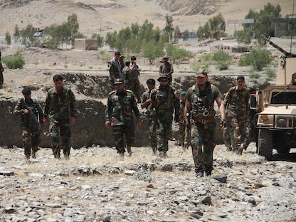 قوات الحكومة الأفغانية تستعد لاستعادة بعض المناطق التي سيطرت عليها حركة طالبان على الحدود مع باكستان - 23 يوليو 2021 - Getty Images
