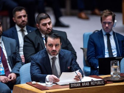 وزير الخارجية السوري أسعد الشيباني يلقي كلمة أمام أعضاء مجلس الأمن خلال اجتماع حول الوضع في سوريا في مقر الأمم المتحدة في نيويورك بالولايات المتحدة. 25 أبريل 2025 - Reuters