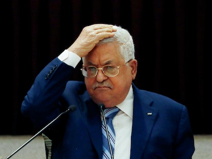 الرئيس الفلسطيني محمود عباس خلال اجتماع في رام الله بالضفة الغربية المحتلة - 18 أغسطس آب 2020 - REUTERS