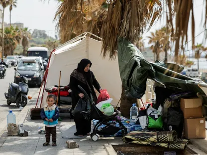 لبنان.. منظمات الإغاثة تحذر من أزمة إنسانية بعد نزوح نحو مليون شخص
