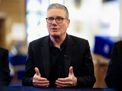 ستارمر يتعهد بطرح مشروع قانون لتصنيف "الحرس الثوري" منظمة إرهابية