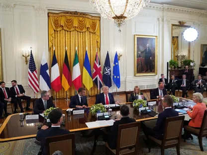 قلق أوروبي من "صفقة كبرى" بين واشنطن وموسكو على وقع حرب إيران