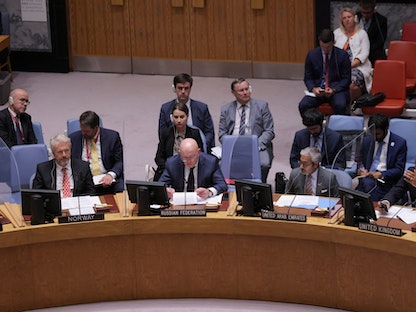 المندوب الروسي بالأمم المتحدة فاسيلي نيبينزيا يلقي كلمته أمام مجلس الأمن بشأن محطة زابوروجيا النووية في أوكرانيا - نيويورك - 11 أغسس 2022 - REUTERS