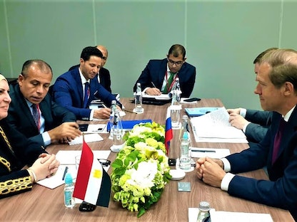 اجتماع وزيرة التجارة والصناعة المصرية نيفين جامع مع نظيرها الروسي دينيس مانتوروف، سانت بطرسبرج، 17 يونيو 2022 - facebook.com/mift.media/