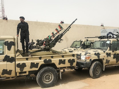 عربات مسلحة في مدينة الزاوية الساحلية غربي طرابلس - 5 أبريل 2019 - AFP