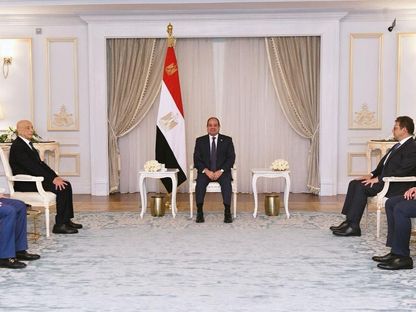 الرئيس المصري عبدالفتاح السيسي يستقبل رئيس مجلس النواب الليبي عقيلة صالح ومستشاره السياسي حميد الصافي في مصر. 5 يوليو 2025 - الرئاسة المصرية