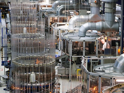 مصنع للزجاج في ألمانيا - 11 أغسطس 2020 - Bloomberg