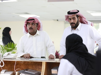 مشهد من المسلسل السعودي "منهو ولدنا؟" - المكتب الإعلامي لمنصة شاهد