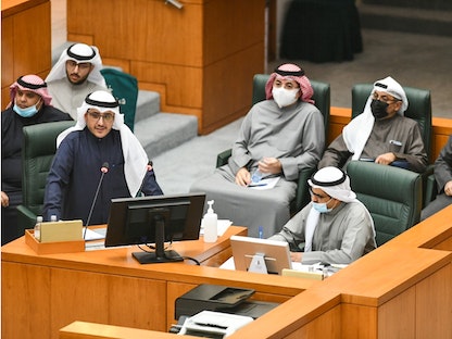 وزير الخارجية الكويتي ووزير الدولة لشؤون مجلس الوزراء الشيخ أحمد ناصر المحمد الصباح خلال رده على استجواب في البرلمان - 8 فبراير 2022. - كونا