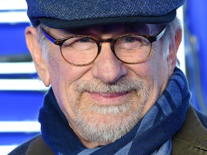 المخرج الأمريكي ستيفن سبيلبرج في العرض الأوروبي الأول لفيلم "Ready Player One" في لندن، 19 مارس 2018 - AFP
