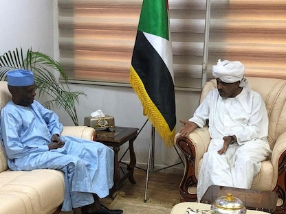 وزير الخارجية السوداني علي الصادق خلال لقائه سفير تشاد في الخرطوم- 6 أغسطس 2022 - "سونا"