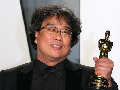 المخرج الكوري بونغ جون هو في حفل توزيع جوائز الأوسكار السنوي  - AFP