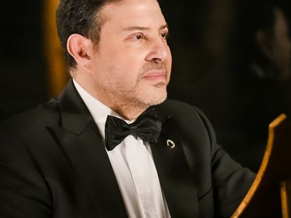 الفنان هاني شاكر، نقيب المهن الموسيقية في مصر - الصفحة الرسمية - فيسبوك