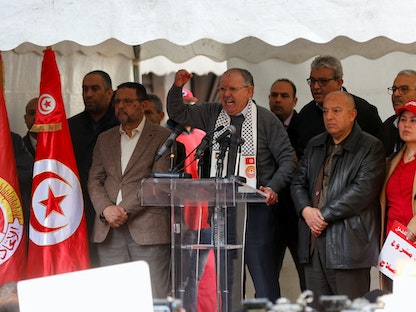 الأمين العام للاتحاد العام التونسي للشغل نور الدين الطبوبي خلال مسيرة احتجاجية في تونس العاصمة. 4 مارس 2023 - REUTERS
