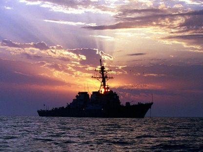 مدمرة الصواريخ الموجهة الأميركية USS CARNEY (DDG 64) - AFP