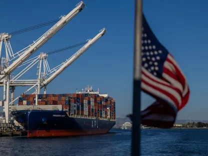 قرار المحكمة العليا بشأن رسوم ترمب يشعل معركة قضائية لاسترداد 170 مليار دولار