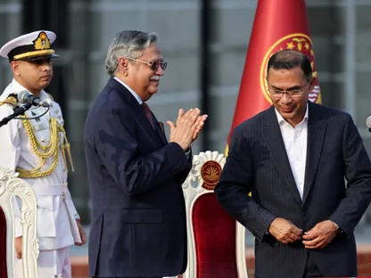 مودي يدعو رئيس وزراء بنجلاديش الجديد لزيارة الهند