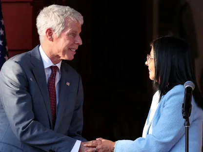 واشنطن ترسل وزير الطاقة إلى فنزويلا لتعزيز إنتاج النفط