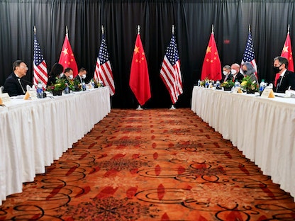 محادثات بين كبار المسؤولين بالولايات المتحدة والصين في ألاسكا - 18 مارس 2021 - REUTERS