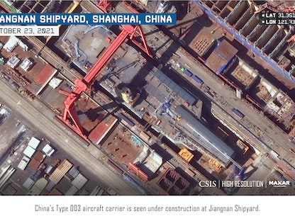 تشييد حاملة الطائرات الصينية الثالثة في حوض جيانجنان قرب شنغهاي - 23 أكتوبر 2021 - csis.org