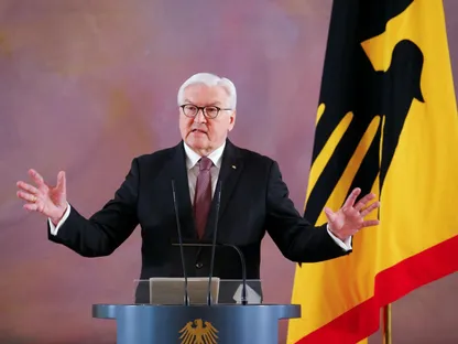 الرئيس الألماني: أميركا تدمر النظام العالمي