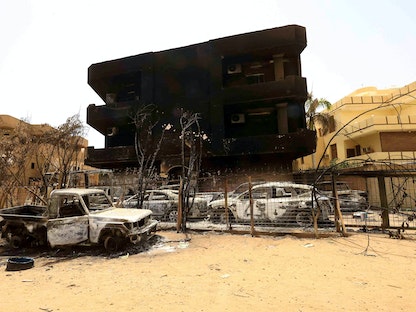 آثار المواجهات والاشتباكات بين قوات الدعم السريع والجيش السوداني في شمال الخرطوم. 27 أبريل 2023 - REUTERS