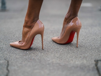 حذاء من إنتاج شركة "كريستيان لوبوتان" الفرنسية في باريس - فبراير 2021 - Getty Images