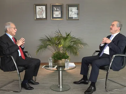 فخري كريم: شكوت للسيستاني من الفساد فاقترح الاستعانة بوزير من عهد صدام (2 من 3)