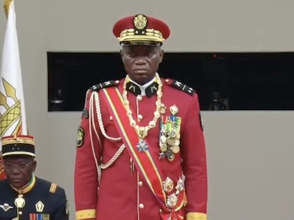 صورة من فيديو لمراسم أداء بريس أوليجي نجيما اليمين كرئيس مؤقت للجابون العاصمة ليبرفيل. 4 سبتمبر 2023 