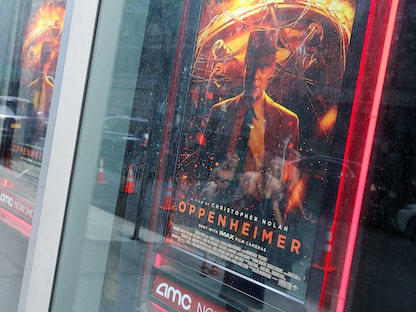 ملصق إعلاني لفيلم "Oppenheimer"، الولايات المتحدة. 17 يوليو 2023 - AFP