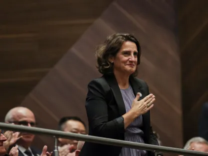 رئيسة مكافحة الاحتكار بأوروبا تتهم أميركا بـ"الابتزاز" في محادثات التجارة