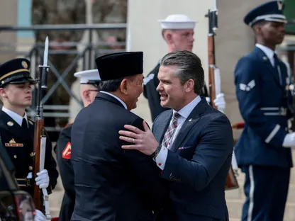 أميركا وإندونيسيا ترفعان مستوى التعاون إلى شراكة دفاعية كبرى