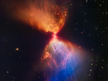 صورة لـ"النجم الأولي" داخل سحابة مظلمة مأخوذة بواسطة الأشعة تحت الحمراء عبر تلسكوب "جيمس ويب"، 29 سبتمبر 2022 - AFP