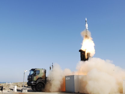 تجربة لإطلاق منظومة الدفاع الصاروخي الباليستي "سامب-تي"- 15 أكتوبر 2015 - MBDA-systems DGA Essais de missiles Site Landes
