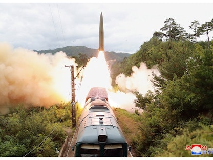 إطلاق صاروخ من عربة قطار في كوريا الشمالية - 15 سبتمبر 2021 - kcnawatch.org
